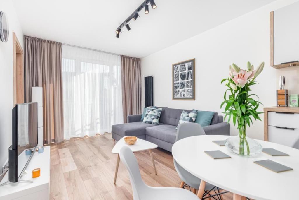 Modern Riverside Apartment With Free Parking Space Szczecin Zewnętrze zdjęcie